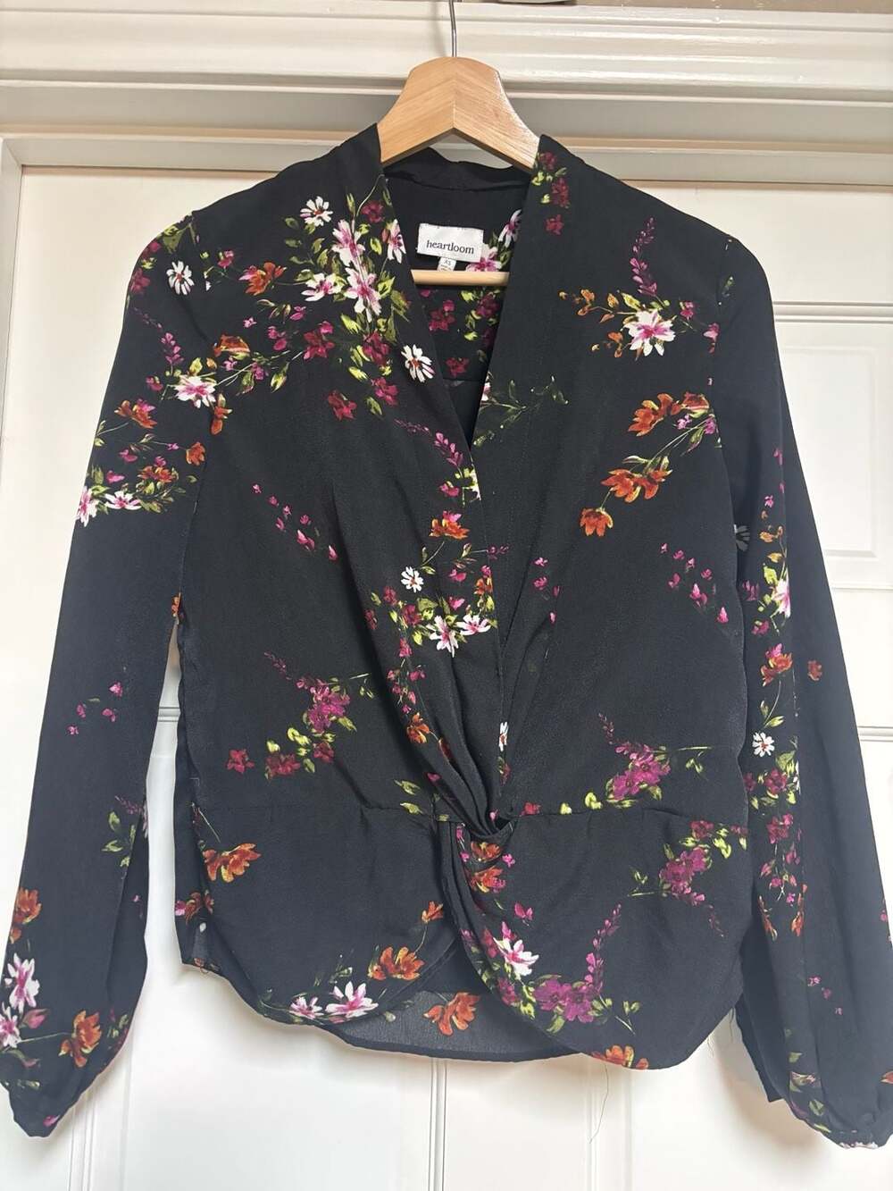 Heartloom Floral Twist-Front Blouse Size XS Black Long Sleeve